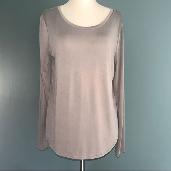 BANANA REPUBLIC LONG SLEEVE SILKY SOFT SHIRT | KHAKI GREEN | SIZE SMALL - Picture 1 of 8